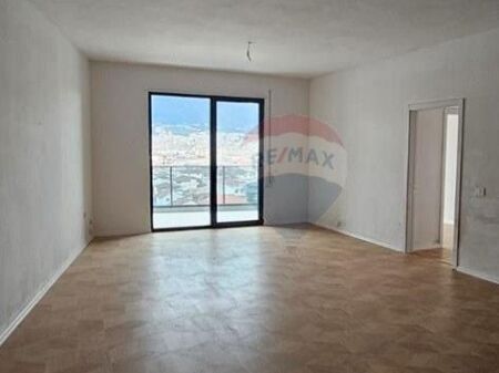 Apartament - Për Shitje - Rruga 5 Maji, Tiranë   ID: 530181101-278