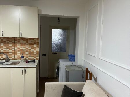 Qera | Shtëpi private 1 + 1 | Ali Demi | 300 €/muaj