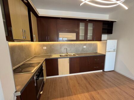 Appartamento 2+1+2 ad Astir