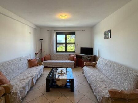 Apartment 2+1 for sale in Kinostudio 200,000 €