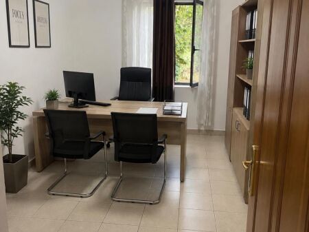 APPARTAMENTO IN AFFITTO PER UFFICIO, SHALLVARET