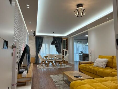 🏡 Shitet Apartament Luksoz 2+1+2 – Blloku Gintash, Laprakë