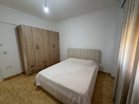 Affittasi Appartamento 2+1+1 con Balcone