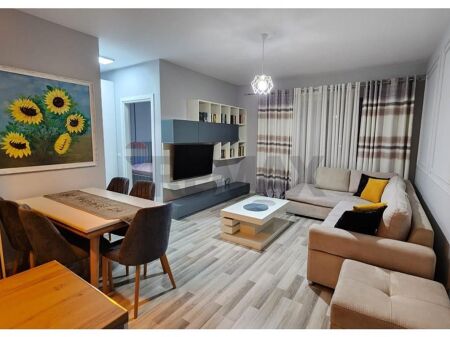 Apartment 1+1 for rent at Rruga e Dibres