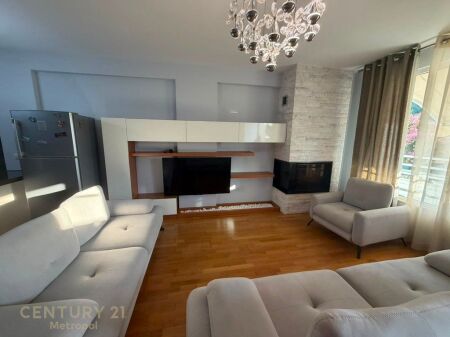 DUPLEX IN AFFITTO NELLA RESIDENZA KODRA E DIELLIT 1! 1.000 € /Mese