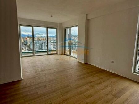 For sale, Apartment 3+1+2, Komuna e Parisit, Tirane