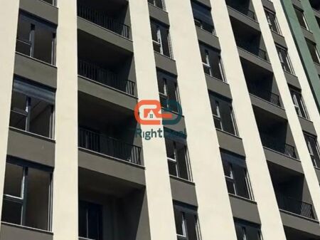 OCCASION In Paskuqan, Apartment 1+1 for sale, Near the Great Ring and with immediate access to 5 Maji Street!