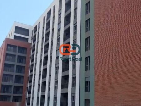 OCCASION In Paskuqan, Apartment 2+1+2 for Sale, Near the Great Ring Road and with Immediate Access to 5 Maji Street!