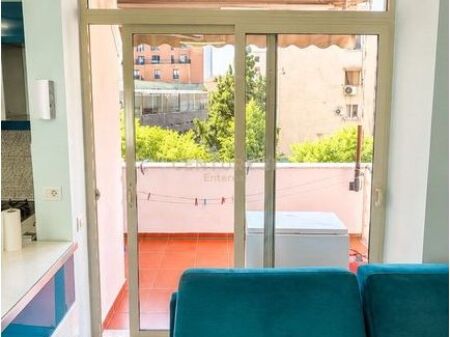 Ish Tregu Elektrik - Jepet Me Qera 2+1+2 Modern Me Ashensor +  Perfshire 750 € /Muaj 75,000 Lekë /Muaj