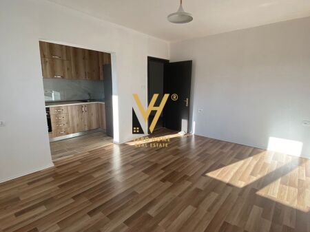 JEPET APARTAMENT 1+1+BLK ME QERA TEK ALI DEMI 40.000 LEKE