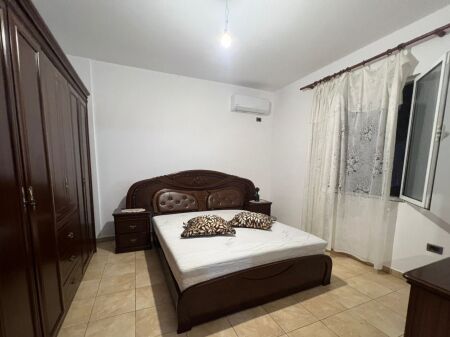 Appartamento 1+1+1 con Veranda in Affitto
