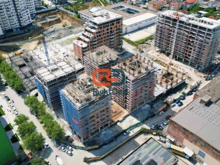 Okazion Kleringu !! Tek Rezidenca Ajka, Shitet Apartament 2+1+2, Me Hapesira Te Rregullta !!
