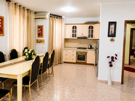 JEPET APARTAMENT 2+1+BALLKON NE BLLOK ME QERA "RRUGA PJETËR BOGDANI, BLLOK "90.000 LEKE