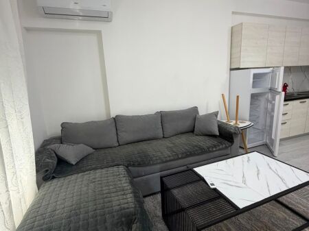 Qera | Apartament 1 + 1 | Rruga 5 Maji | 450 €/muaj