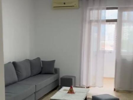 Jepet me qera Apartament 3+1 ne Don Bosko
