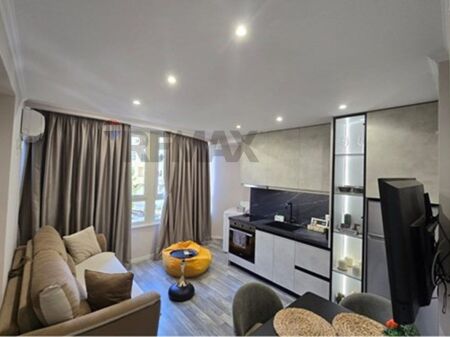 APARTAMENT ME QERA
