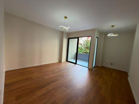 Apartament 1+1 në Astir pranë 2 Palmave