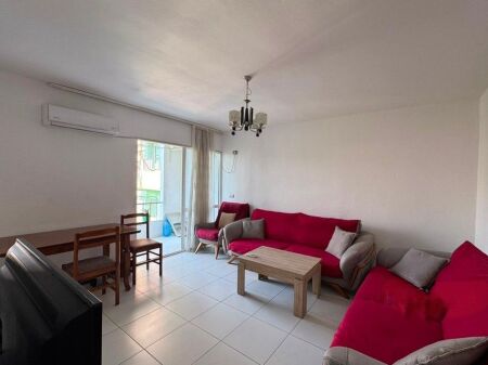 Apartament 3+1 me qera te Rruga Bardhyl