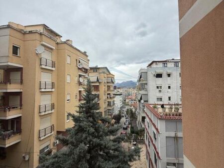 Shitet, Apartament 2+1, Kodra e Diellit,Tirane
