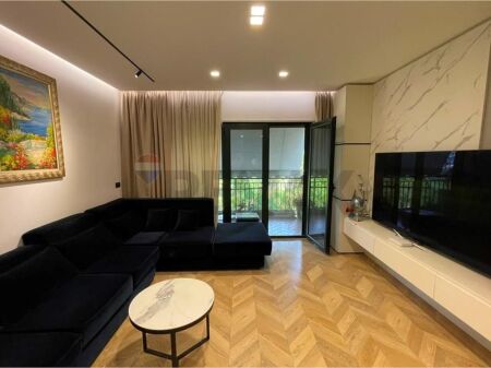 Super Appartamento 2+1+2 + Parcheggio in vendita a Green City