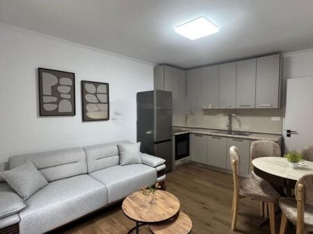 Jepet me qira apartament 2+1 në zonën e Oxhakut !