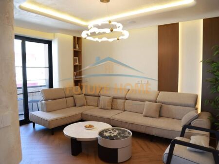 SHITET APARTAMENT 2+1+2 ASTIR