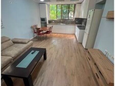 JEPET ME QERA APARTAMENT 1+1+parkim te  RRUGA E KAVAJËS