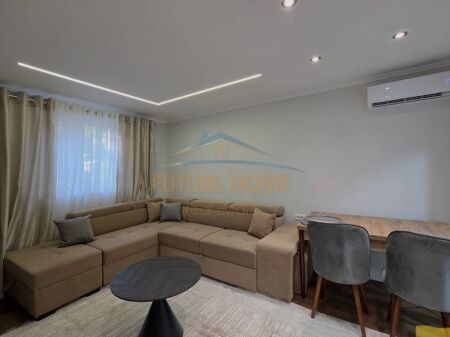 Qera,Apartament 2+1, Qender