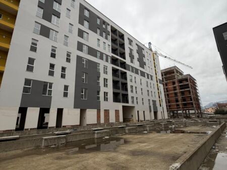  OKAZION – SHITET APARTAMENT 2+1+2 TUALETE, TIRANA ENTRY