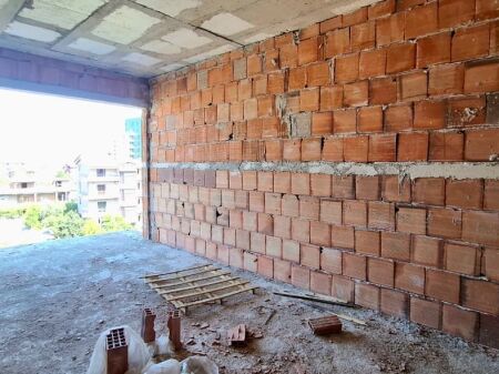🏠SHITET: 1+1 📍Ish Fusha e Aviacionit (Dorezim Fundi 2027🏗️) - 99,000€ - Ne Faze Tulle - K.5 - Sp.66m² || 🚨 ÇMIM EKONOMIK PËR ZONËN