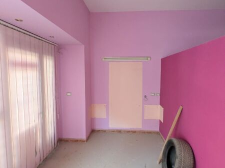 VENDITA AMBIENTE COMMERCIALE 75m² a Vlora