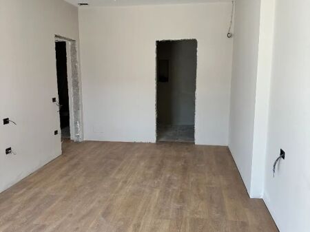 Business premises for rent at White City Block Complex, Paris Commune.