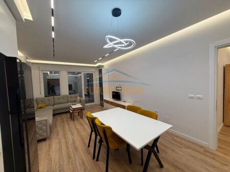Shitet, Apartament 2+1+2, Rezidenca Erli, Tiranë