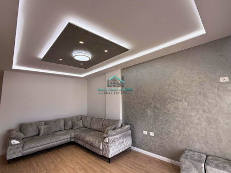 Appartamento 2+1+2 in Vendita – Lungomare, Vlorë