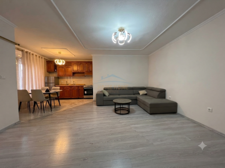 Affitto, Appartamento 2+1, Via Dritan Hoxha, Tirana .