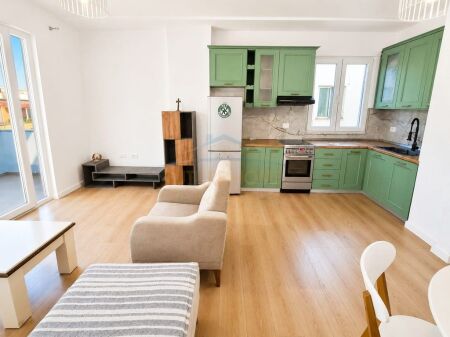 Qera, Apartament 2+1, Yzberisht