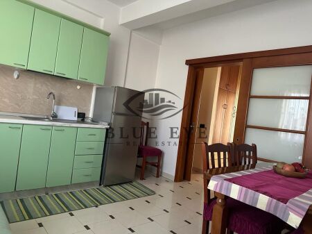 Jepet me qira apartament 1+1 pranë Gjykatës – Durrës