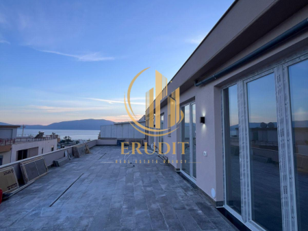 🏡 PENTHOUSE 2+1+2 FOR SALE NEAR MAX OPTIKA, VLORË