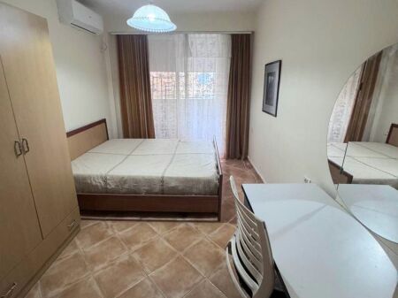 Jepet Me Qera Apartament 1+1+1 Ballkon