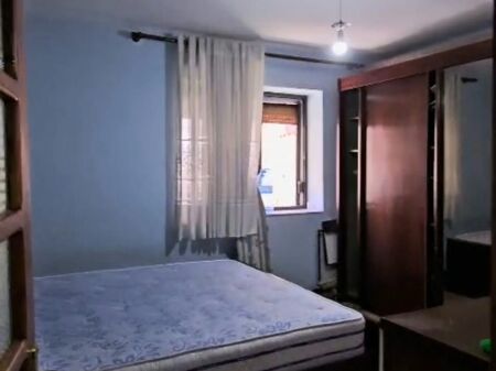 Affittasi Appartamento 1+1+1 con Balcone