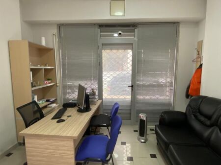 🏢 JEPET AMBIENT BIZNESI ME QIRA – MINE PEZA