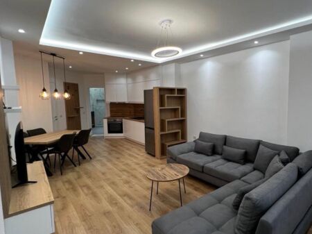 Apartament me qera 1+1+garazhXhamia e Tabakeve