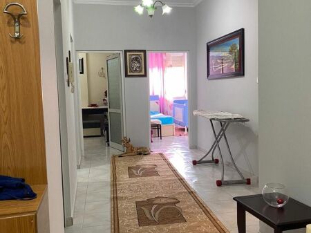 Apartament 2+1+2+blk te blloku vilave selite