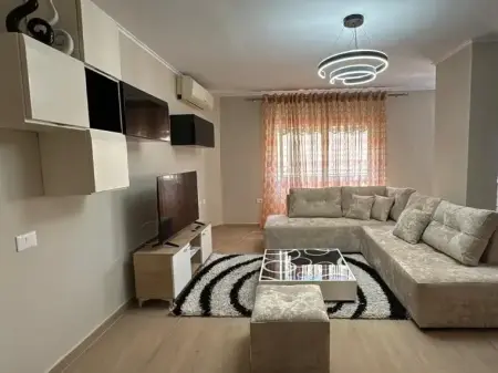 Apartment 2+1 for rent – Komuna e Parisit