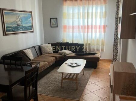 JEPET ME QIRA APARTAMENT 1+1 TE OZONE NE ASTIR 400 € /Muaj