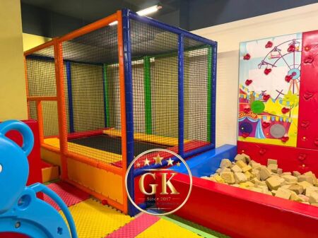 ATTIVITÀ COMMERCIALE IN VENDITA: BAR E AREA GIOCHI PER BAMBINI