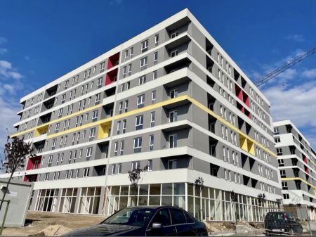 Shitet apartament 2+1+2+Depo , tek Kompleksi Univers City , QTU .
