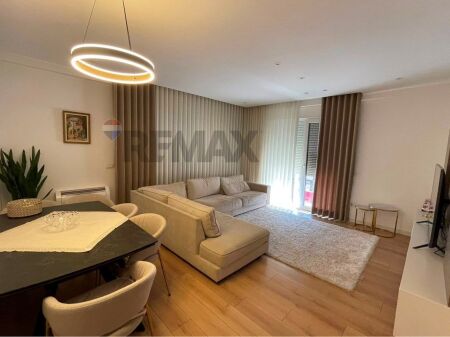 VENDESI APPARTAMENTO 2+1 + VERANDA ASTIR