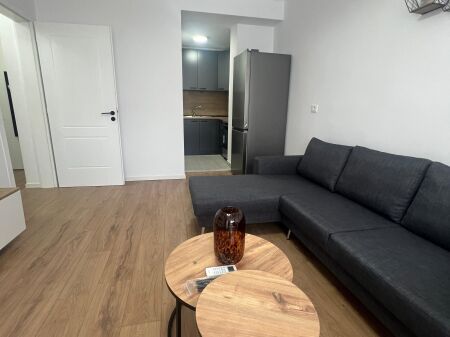 Apartment 1+1, Don Bosko!