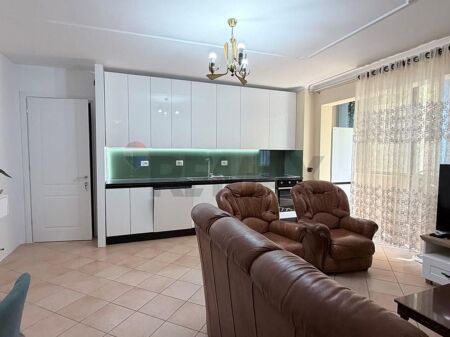 Appartamento - In Affitto - Ex Campo di Aviazione, Tirana(ID: 530261047-278)